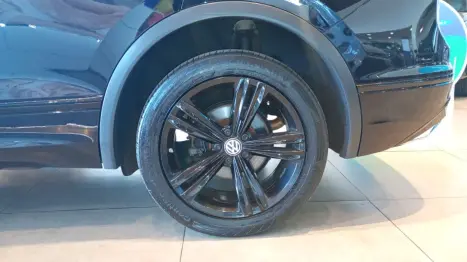 VOLKSWAGEN Tiguan 2.0 350 TSI TOTAL FLEX ALLSPACE R-LINE 4-MOTION TURBO AUTOMÁTICO DSG, Foto 7