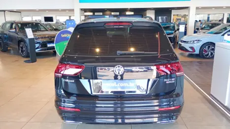 VOLKSWAGEN Tiguan 2.0 350 TSI TOTAL FLEX ALLSPACE R-LINE 4-MOTION TURBO AUTOMÁTICO DSG, Foto 9