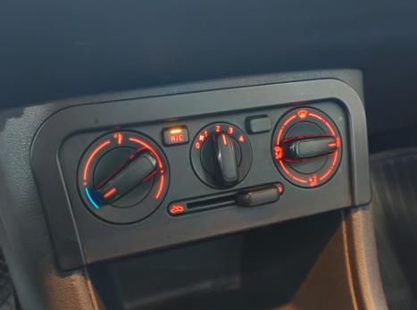 VOLKSWAGEN UP 1.0 12V 4P FLEX HIGH I-MOTION AUTOMATIZADO, Foto 13