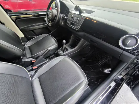 VOLKSWAGEN UP 1.0 12V RED BLACK WHITE FLEX, Foto 8