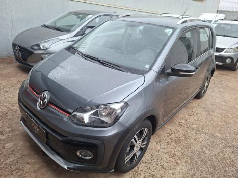 VOLKSWAGEN UP 1.0 4P FLEX 170 TSI XTREME, Foto 6