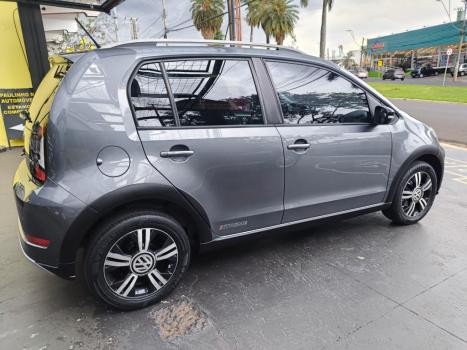VOLKSWAGEN UP 1.0 4P FLEX 170 TSI XTREME, Foto 6
