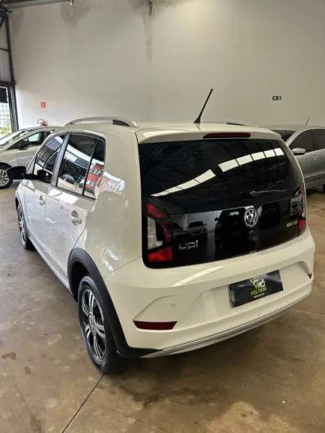 VOLKSWAGEN UP 1.0 4P FLEX 170 TSI XTREME, Foto 7