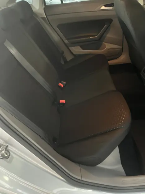 VOLKSWAGEN Virtus 1.0 4P 200 TSI FLEX COMFORTLINE AUTOMTICO, Foto 9