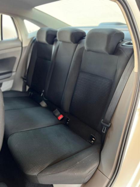 VOLKSWAGEN Virtus 1.0 4P 200 TSI FLEX COMFORTLINE AUTOMÁTICO, Foto 8 VOLKSWAGEN Virtus 1.0 4P 200 TSI FLEX COMFORTLINE AUTOMÁTICO, Foto 8