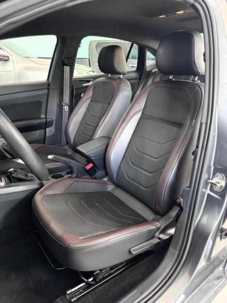 VOLKSWAGEN Virtus 1.0 4P 200 TSI FLEX HIGHLINE AUTOM�TICO, Foto 15
