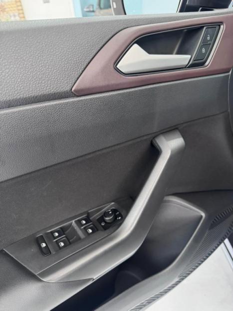 VOLKSWAGEN Virtus 1.0 4P 200 TSI FLEX HIGHLINE AUTOM�TICO, Foto 18