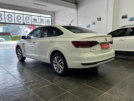 VOLKSWAGEN Virtus 1.0 4P 200 TSI FLEX COMFORTLINE AUTOM�TICO, Foto 4