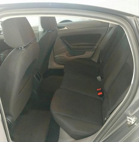 VOLKSWAGEN Virtus 1.0 4P 200 TSI FLEX COMFORTLINE AUTOM�TICO, Foto 4