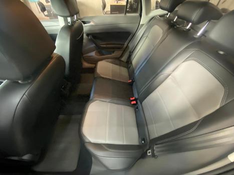 VOLKSWAGEN Virtus 1.0 4P 200 TSI FLEX COMFORTLINE AUTOM�TICO, Foto 6