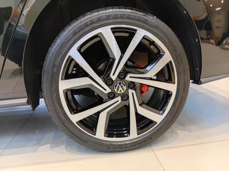 VOLKSWAGEN Virtus 1.4 4P 250 TSI EXCLUSIVE AUTOM�TICO, Foto 8