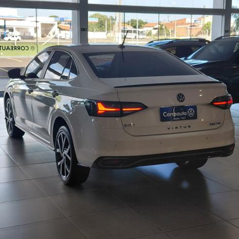 VOLKSWAGEN Virtus 1.4 4P 250 TSI EXCLUSIVE AUTOM�TICO, Foto 4