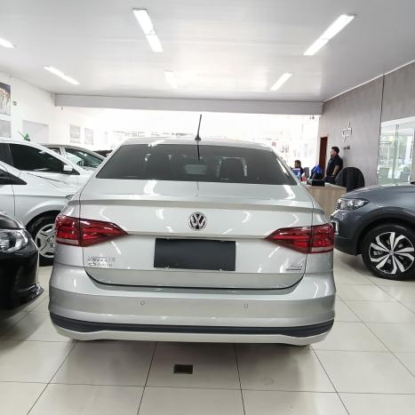 VOLKSWAGEN Virtus 1.6 4P MSI FLEX AUTOM�TICO, Foto 4