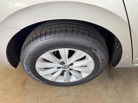 VOLKSWAGEN Virtus 1.6 4P MSI FLEX AUTOM�TICO, Foto 5
