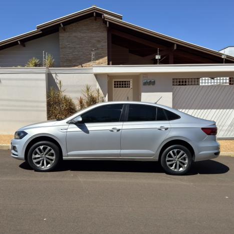 VOLKSWAGEN Virtus 1.0 4P 200 TSI FLEX COMFORTLINE AUTOM�TICO, Foto 6