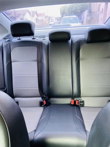 VOLKSWAGEN Virtus 1.0 4P 200 TSI FLEX HIGHLINE AUTOMÁTICO, Foto 8