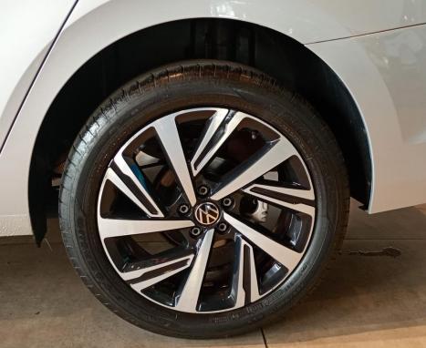 VOLKSWAGEN Virtus 1.0 4P 200 TSI FLEX HIGHLINE AUTOMÁTICO, Foto 8
