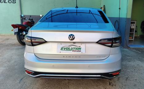 VOLKSWAGEN Virtus 1.0 4P 200 TSI FLEX HIGHLINE AUTOMÁTICO, Foto 3