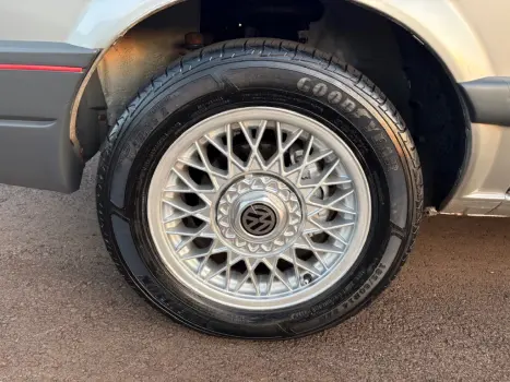 VOLKSWAGEN Voyage 1.6 4P GL, Foto 2