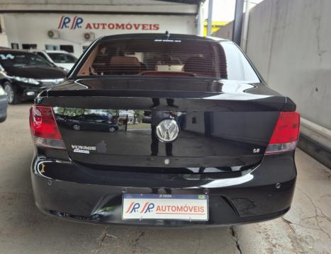 VOLKSWAGEN Voyage 1.6 4P FLEX, Foto 4