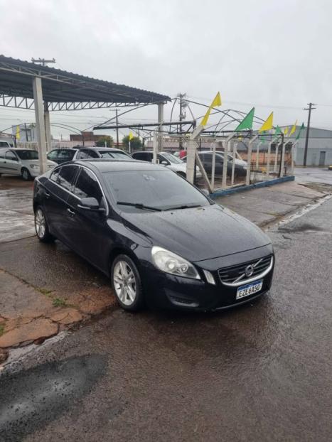 VOLVO S60 2.0 4P T5 AUTOM�TICO, Foto 2