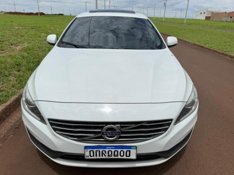 VOLVO S60 2.0 4P T5 DYNAMIC AUTOMÁTICO, Foto 2