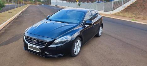 VOLVO V40 2.0 4P T4 COMFORT TURBO AUTOM�TICO, Foto 1