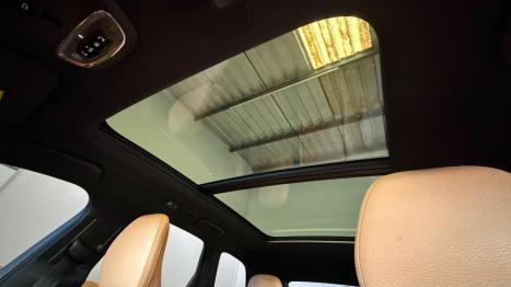VOLVO XC60 2.0 4P D5 MOMENTUM DIESEL AWD GEARTRONIC, Foto 6