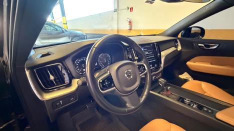 VOLVO XC60 2.0 4P D5 MOMENTUM DIESEL AWD GEARTRONIC, Foto 12