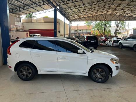 VOLVO XC60 3.0 4P CONFORT AWD TURBO AUTOM�TICO, Foto 3