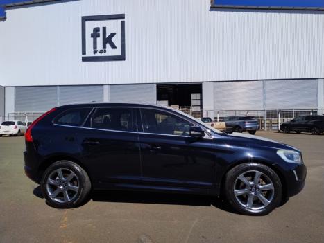 VOLVO XC60 3.0 4P T6 TURBO AWD AUTOM�TICO, Foto 3