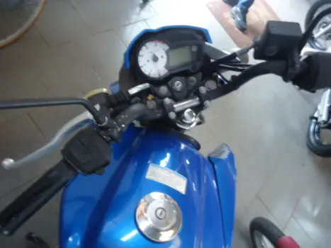 YAMAHA Fazer YS 150 ED, Foto 3