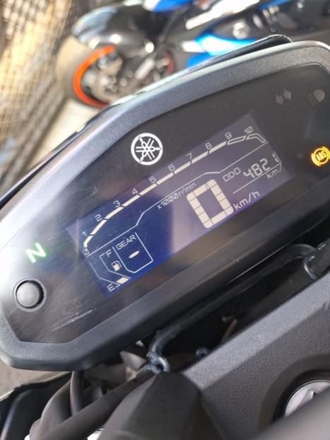 YAMAHA FZ 15 Fazer ABS, Foto 3