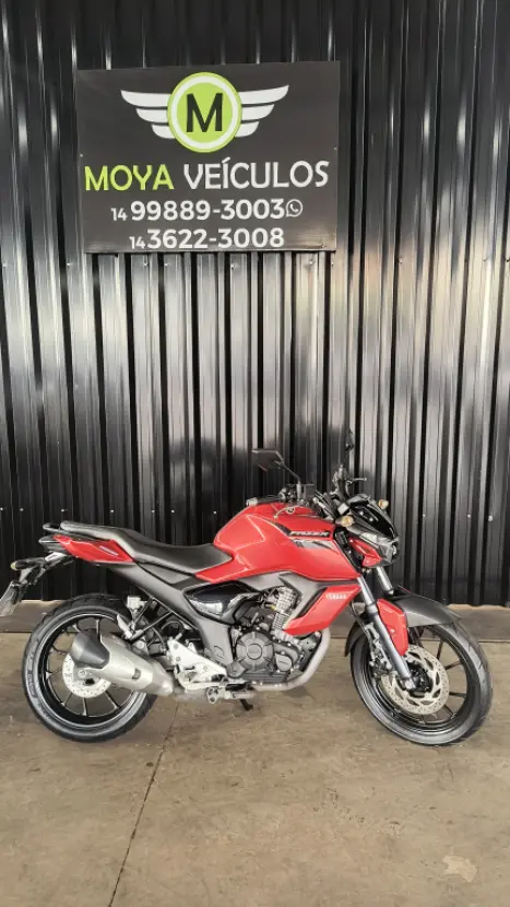 YAMAHA FZ 15 Fazer ABS, Foto 1
