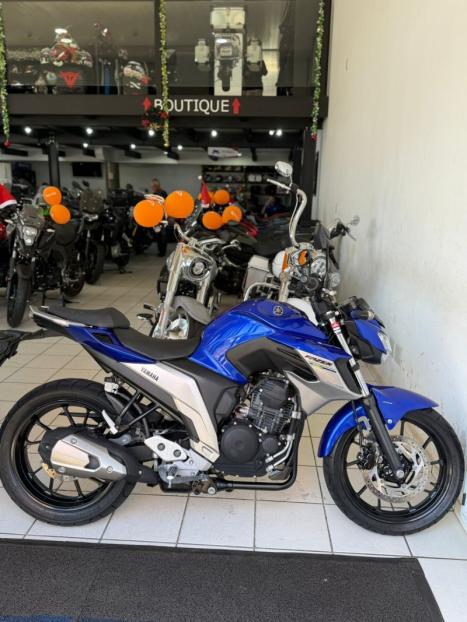 YAMAHA FZ 25 250 Fazer Flex , Foto 1