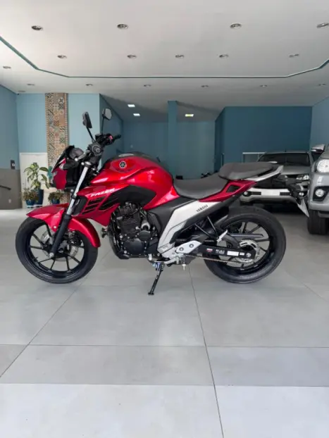 YAMAHA FZ 25 250 Fazer Flex , Foto 2