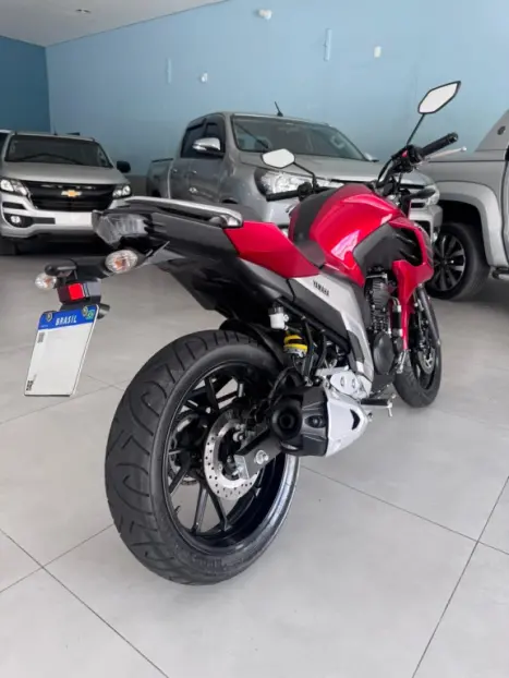 YAMAHA FZ 25 250 Fazer Flex , Foto 8