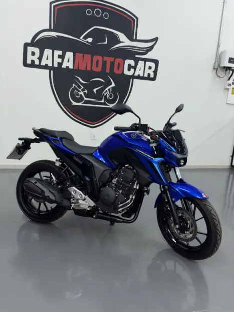 YAMAHA FZ 25 250 Fazer Flex , Foto 1