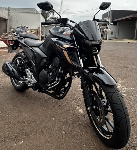 YAMAHA FZ 25 250 Fazer Flex , Foto 9