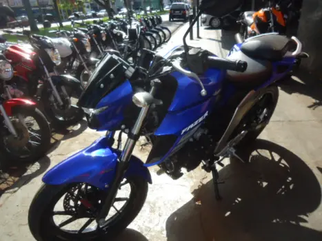 YAMAHA FZ 25 250 Fazer Flex , Foto 2