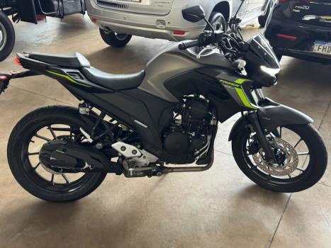 YAMAHA FZ 25 250 Fazer Flex , Foto 4