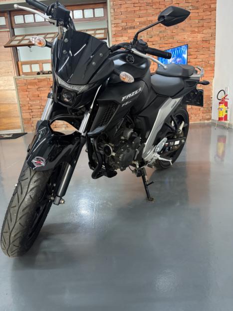 YAMAHA FZ 25 250 Fazer Flex , Foto 2