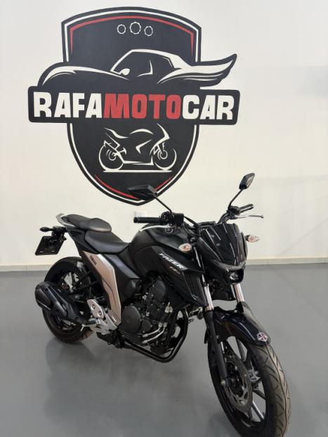 YAMAHA FZ 25 250 Fazer Flex , Foto 3