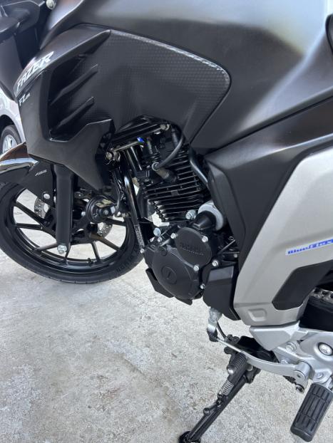 YAMAHA FZ 25 250 Fazer Flex , Foto 6