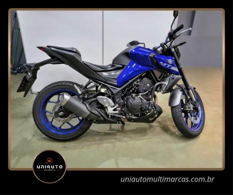YAMAHA MT-03 300 ABS, Foto 3