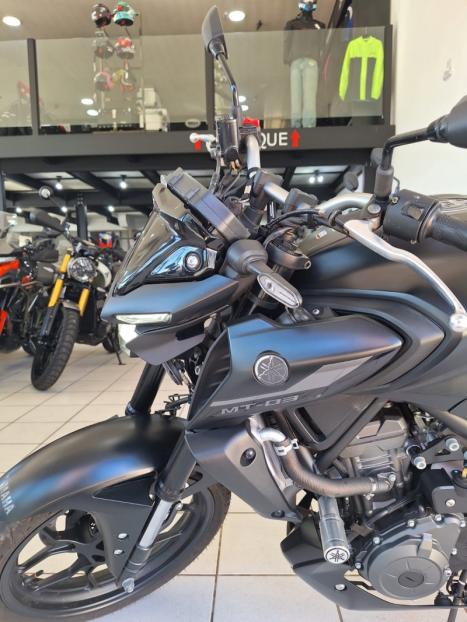 YAMAHA MT-03 300 ABS, Foto 8