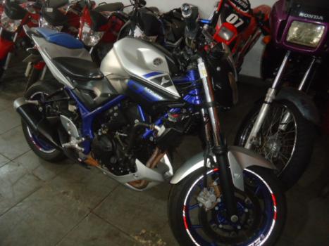 YAMAHA MT-03 300 ABS, Foto 1