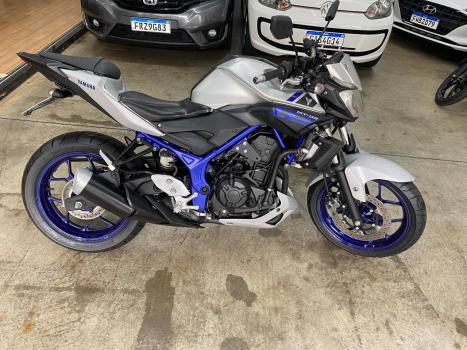 YAMAHA MT-03 300 ABS, Foto 7