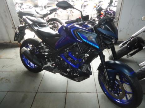 YAMAHA MT-03 300 ABS, Foto 2