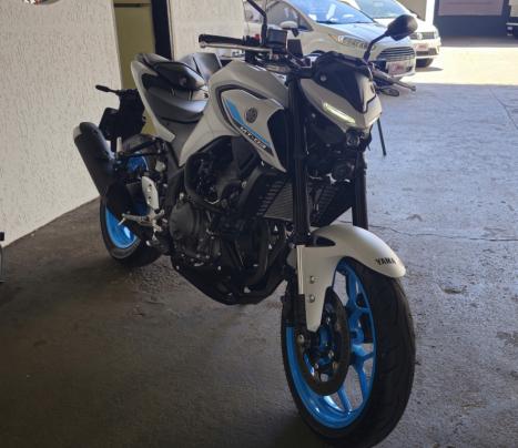 YAMAHA MT-03 300 ABS, Foto 5